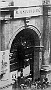 26 Febbraio 1915 il fantoccio rappresentante Giovanni Giolitti appeso al portone del Bo poiché era un fautore della neutralità dell'Italia
